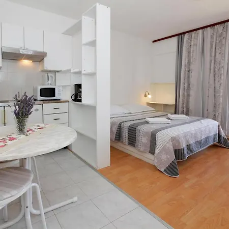 Apartament Brelamed *