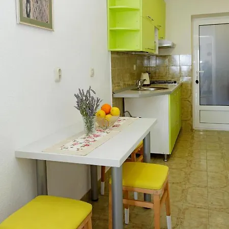 شقة Brelamed